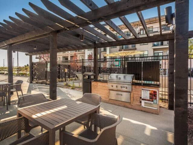 Cozysuites Spacious 2Br Next To Whole Foods Indianapolis Luaran gambar
